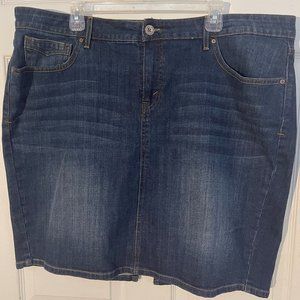 SALE Levi's Denim Skirt Size 20